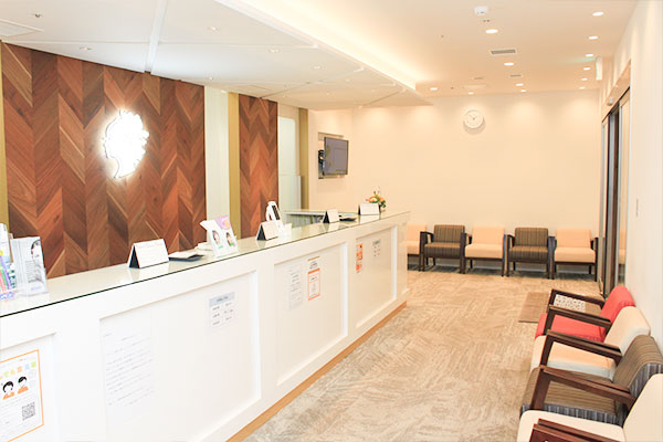 平日・土曜日も夜20時まで診療