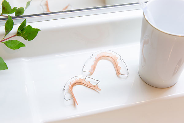 保定装置(リテーナー)