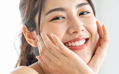 綺麗な歯並びの女性